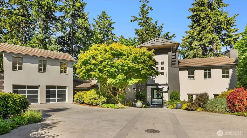 7733 Hansen Road NE Bainbridge Island WA 98110