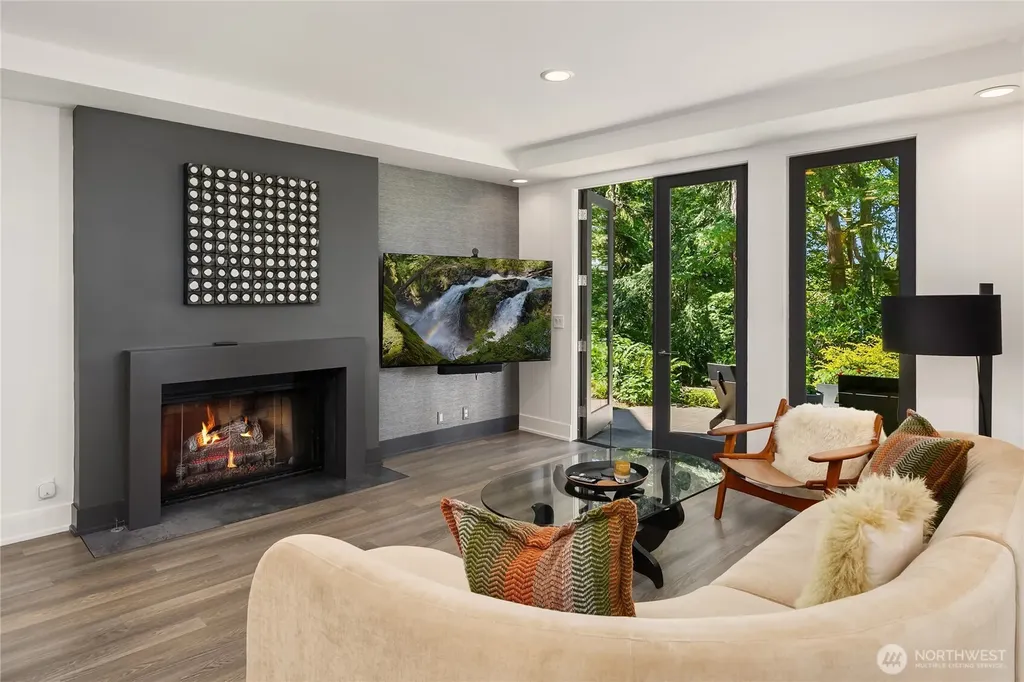 7733 Hansen Road NE Bainbridge Island WA 98110