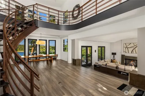 7733 Hansen Road NE Bainbridge Island WA 98110