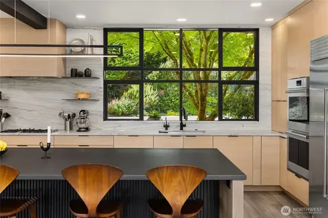 7733 Hansen Road NE Bainbridge Island WA 98110