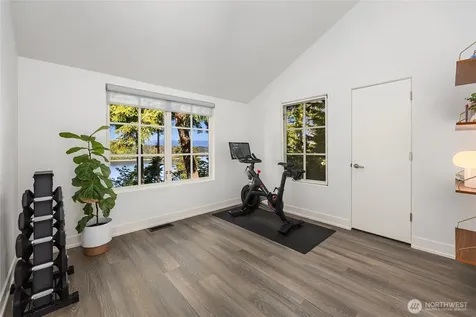 7733 Hansen Road NE Bainbridge Island WA 98110