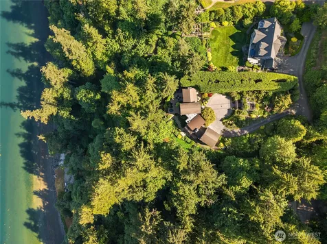 7733 Hansen Road NE Bainbridge Island WA 98110
