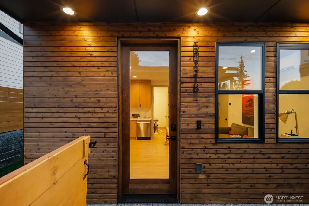 5921 32nd Avenue SW Seattle WA 98126