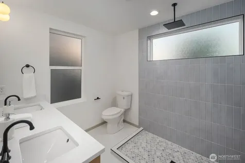 5921 32nd Avenue SW Seattle WA 98126