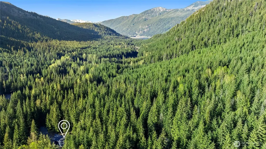 2982 Kachess Lake Road Easton WA 98925