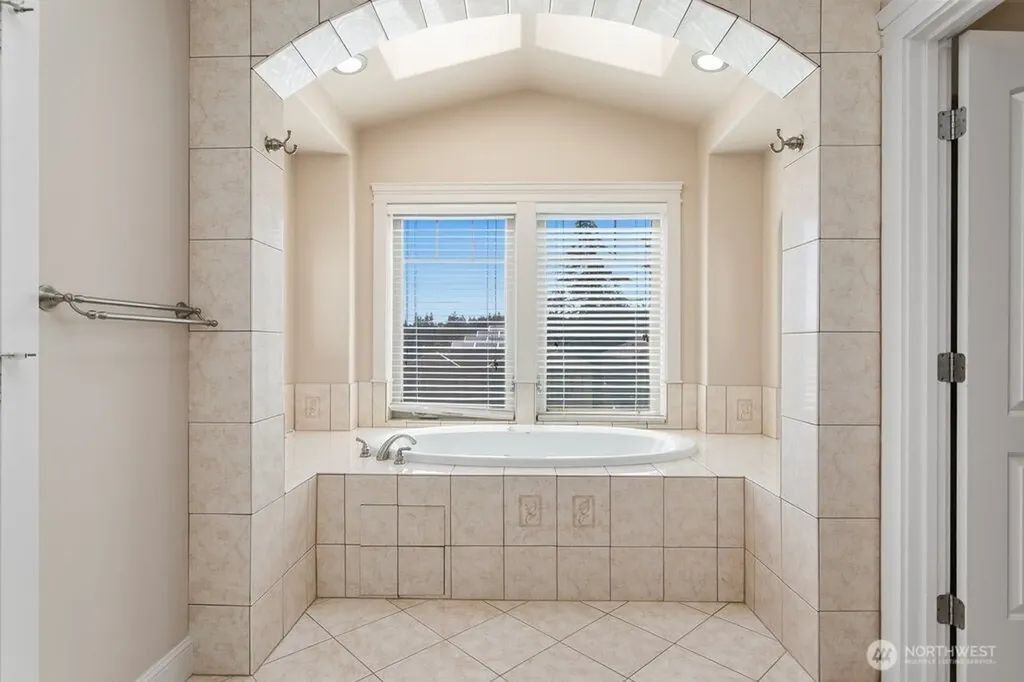 33408 42nd Avenue SW Federal Way WA 98023