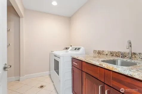 33408 42nd Avenue SW Federal Way WA 98023