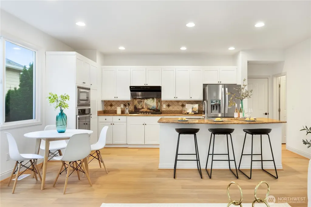 1421 225th Place SE Sammamish WA 98075