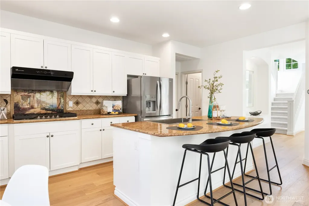 1421 225th Place SE Sammamish WA 98075