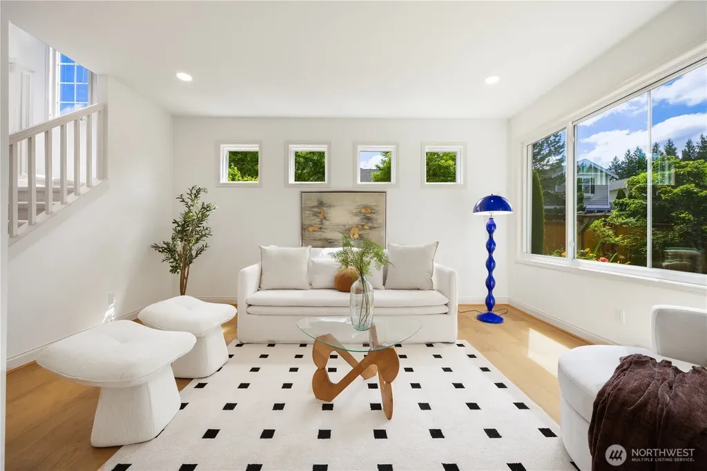 1421 225th Place SE Sammamish WA 98075