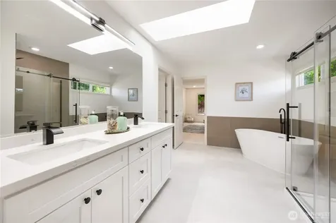 1421 225th Place SE Sammamish WA 98075