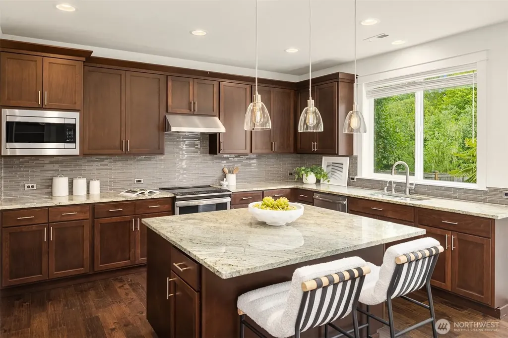 8728 124th Avenue NE Kirkland WA 98033