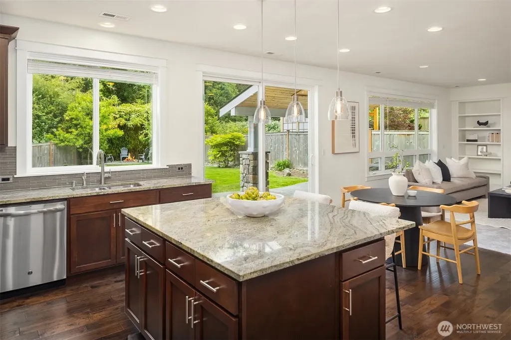 8728 124th Avenue NE Kirkland WA 98033