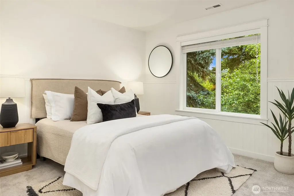 8728 124th Avenue NE Kirkland WA 98033