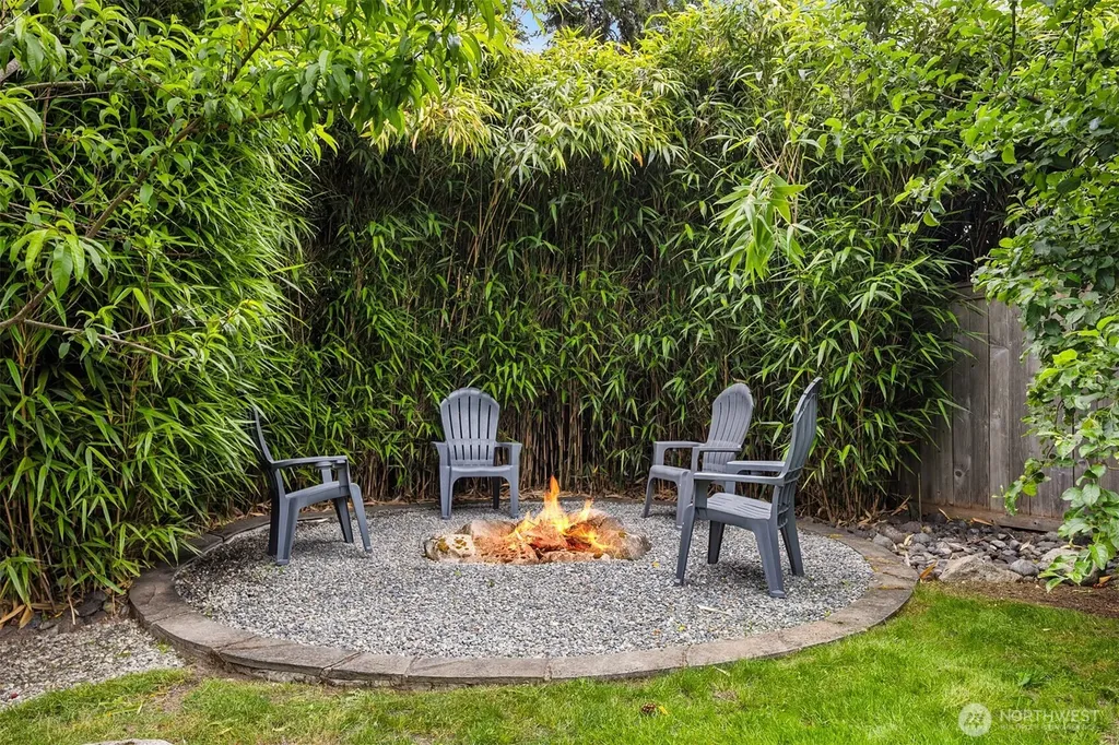 8728 124th Avenue NE Kirkland WA 98033