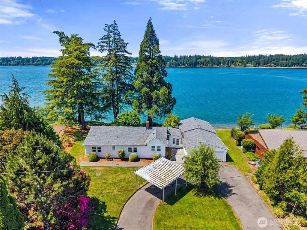 2705 Hidden Cove Lane NW Olympia WA 98502