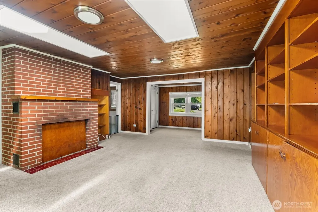 2705 Hidden Cove Lane NW Olympia WA 98502