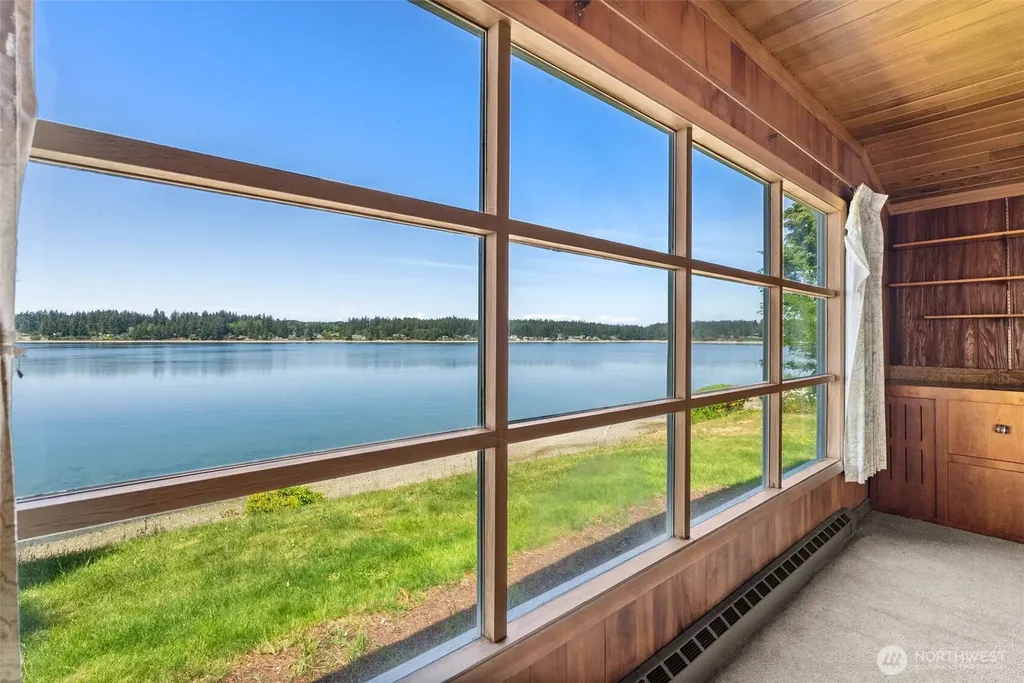 2705 Hidden Cove Lane NW Olympia WA 98502