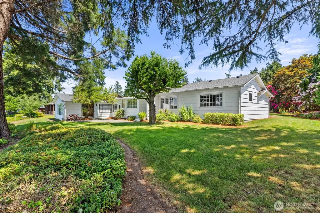 2705 Hidden Cove Lane NW Olympia WA 98502