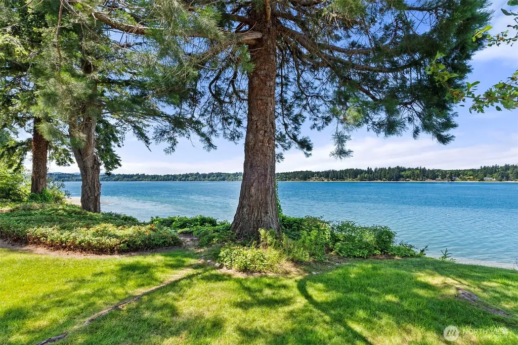 2705 Hidden Cove Lane NW Olympia WA 98502