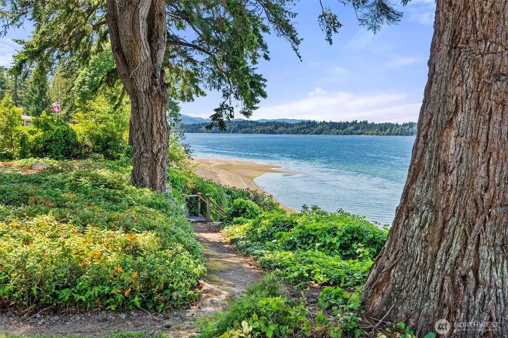 2705 Hidden Cove Lane NW Olympia WA 98502