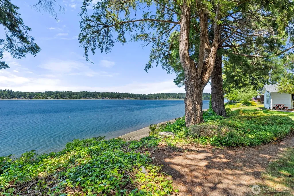 2705 Hidden Cove Lane NW Olympia WA 98502