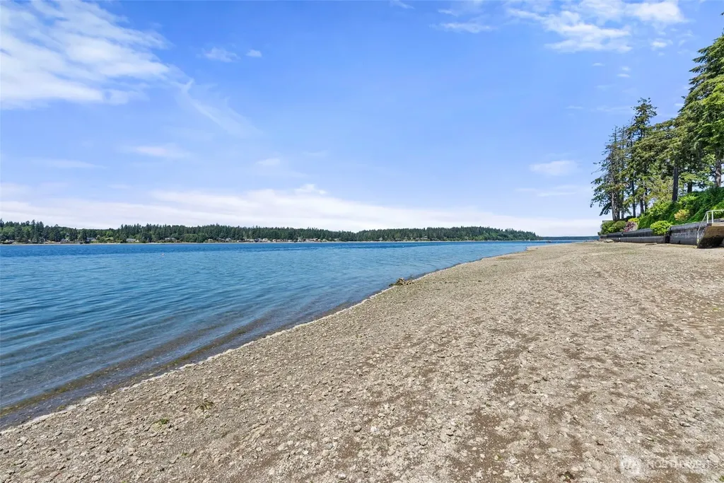 2705 Hidden Cove Lane NW Olympia WA 98502