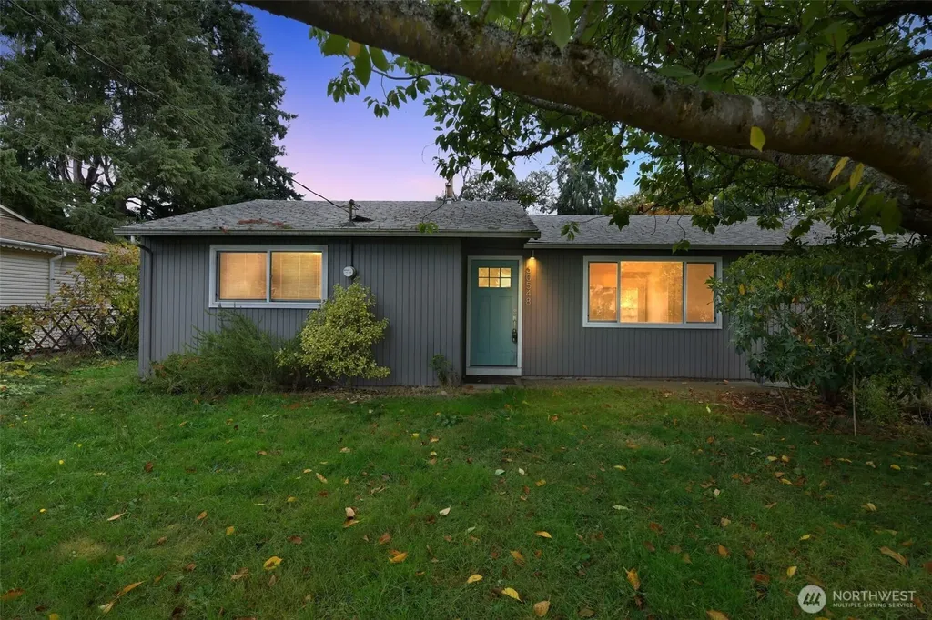 30548 5th Avenue SW Federal Way WA 98023