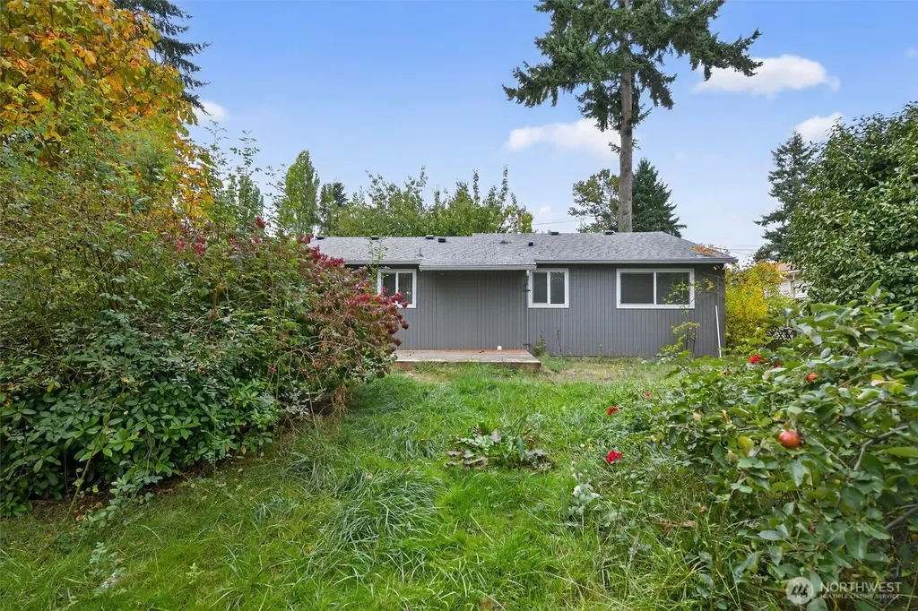 30548 5th Avenue SW Federal Way WA 98023