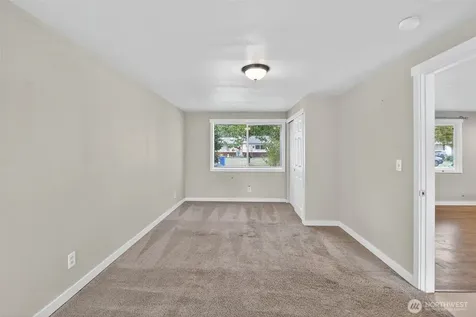 30548 5th Avenue SW Federal Way WA 98023