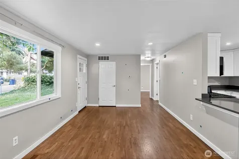 30548 5th Avenue SW Federal Way WA 98023