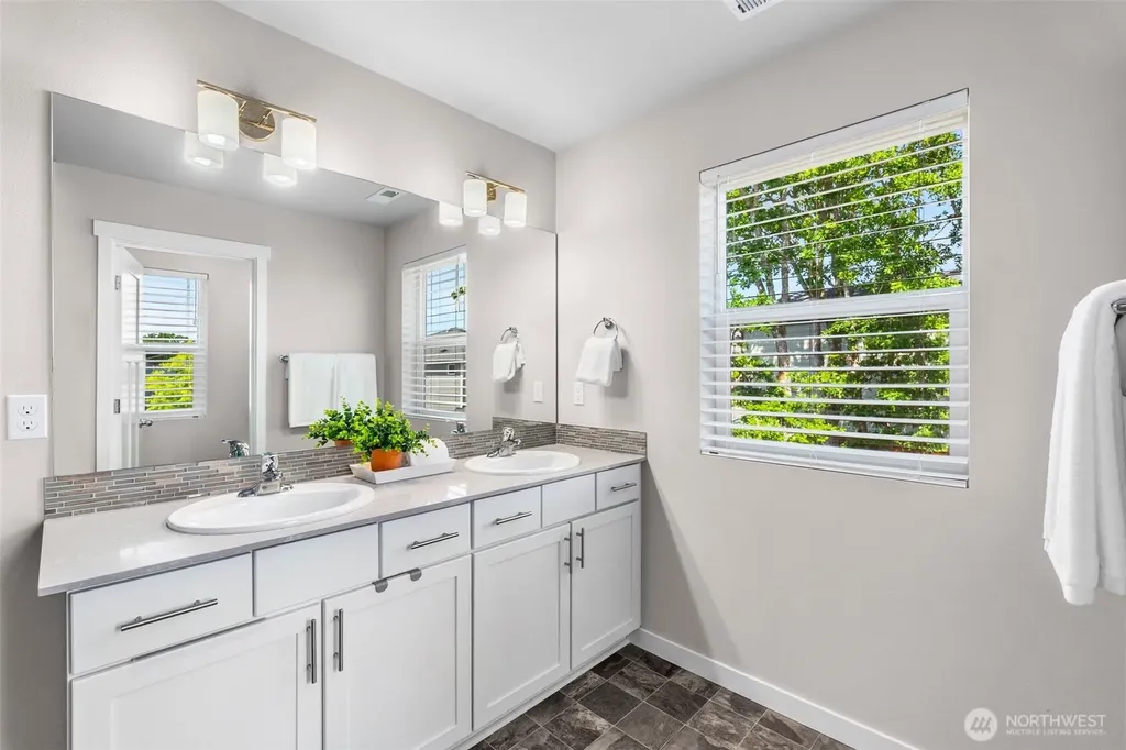 2022 Mayes Road SE Lacey WA 98503