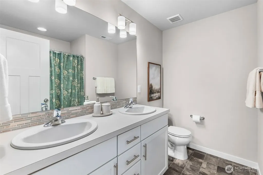 2022 Mayes Road SE Lacey WA 98503