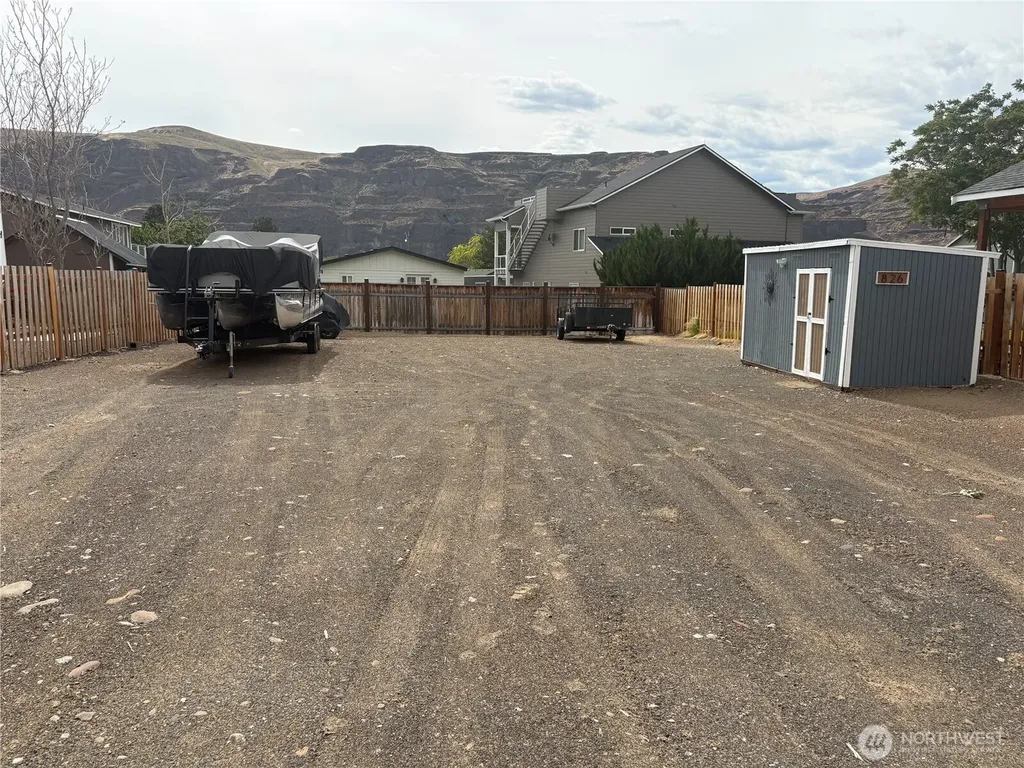 826 SW Chukar Place Quincy WA 98848