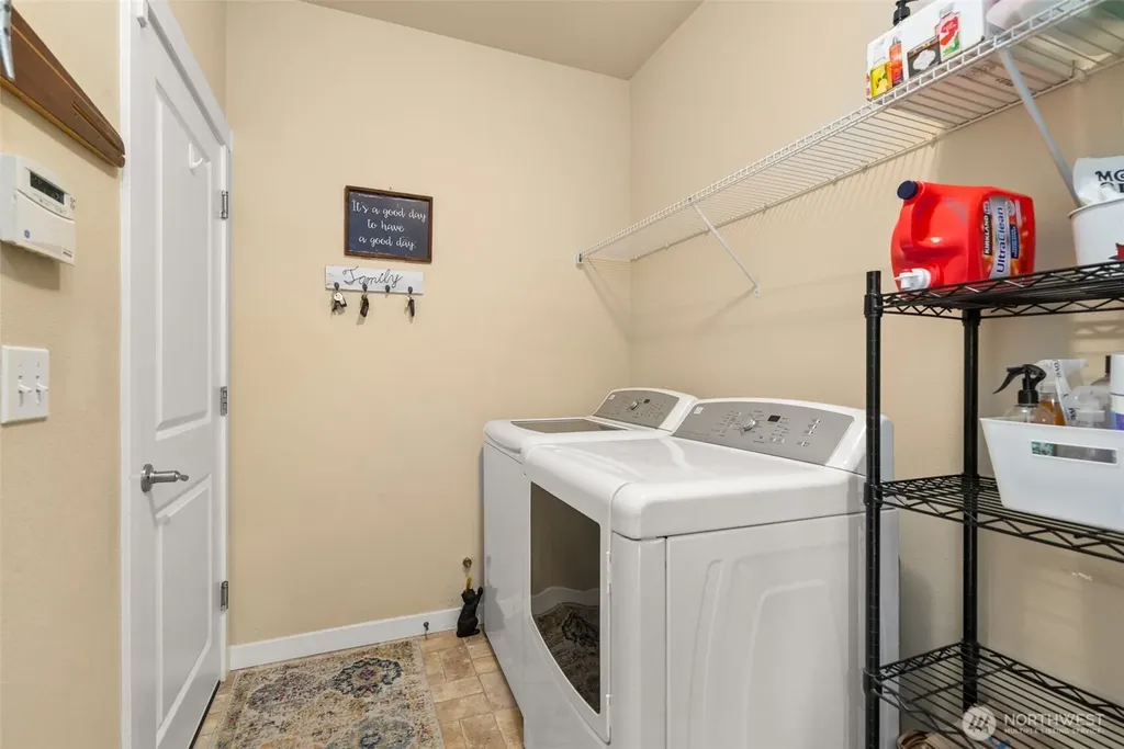 3307 Highlands Boulevard Puyallup WA 98372