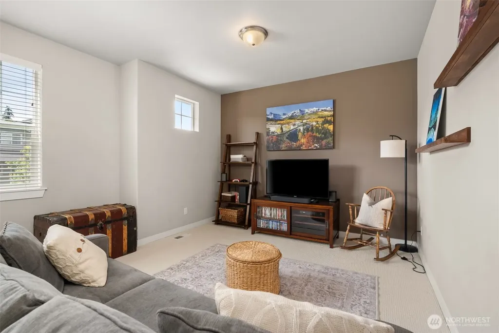 3307 Highlands Boulevard Puyallup WA 98372