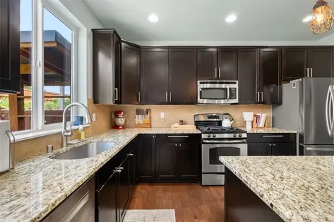 3307 Highlands Boulevard Puyallup WA 98372