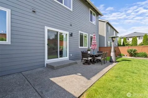 3307 Highlands Boulevard Puyallup WA 98372