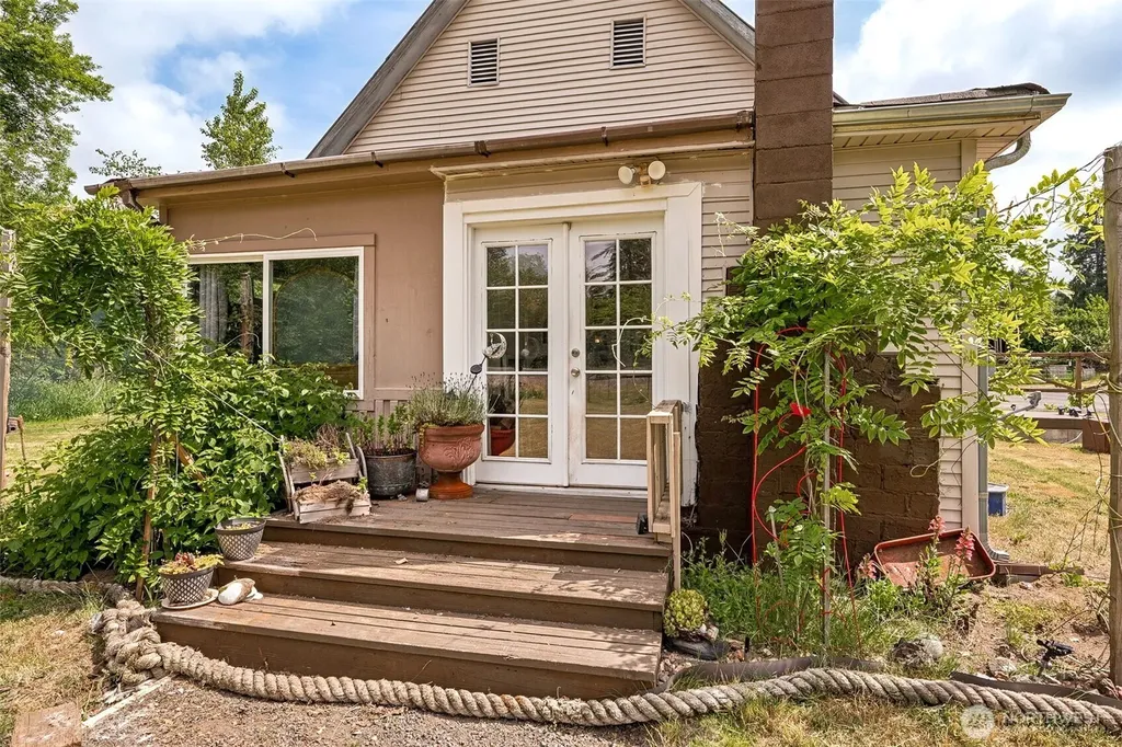 8512 Driftwood Lane Castle Rock WA 98611