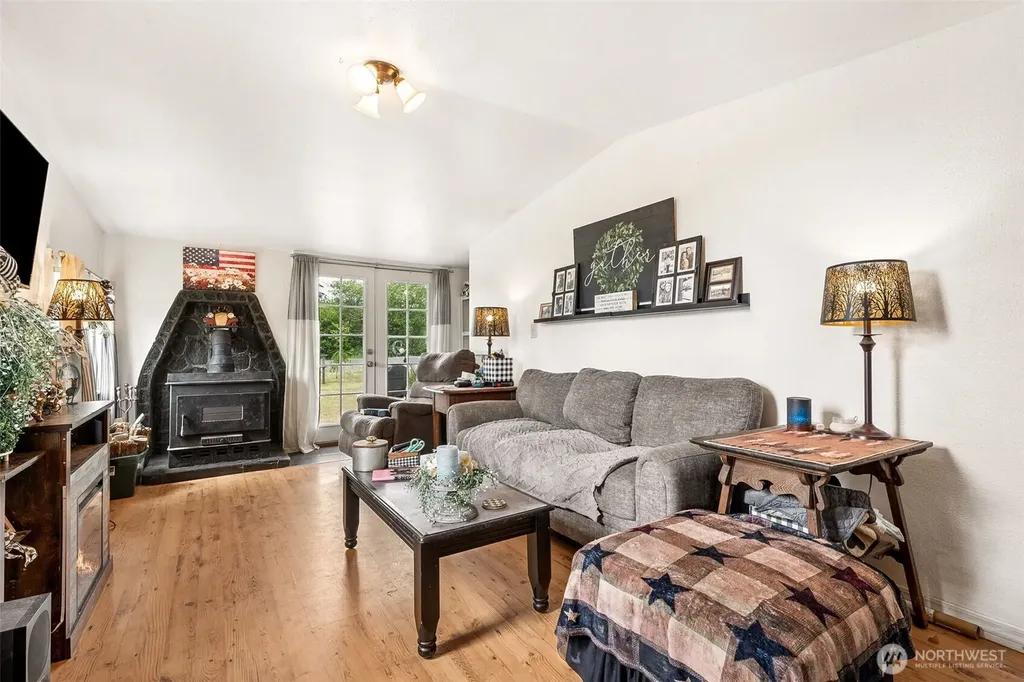 8512 Driftwood Lane Castle Rock WA 98611