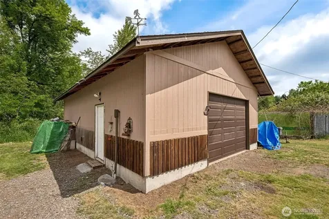 8512 Driftwood Lane Castle Rock WA 98611