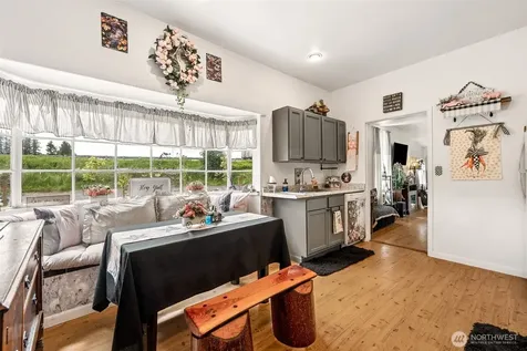 8512 Driftwood Lane Castle Rock WA 98611