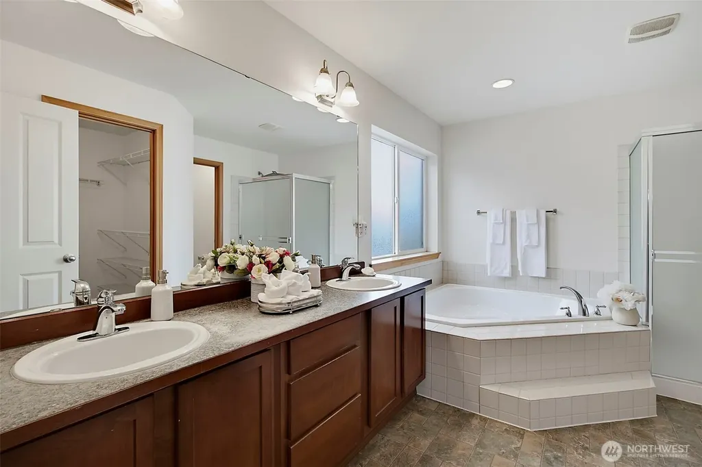 31004 133rd Avenue SE Auburn WA 98092