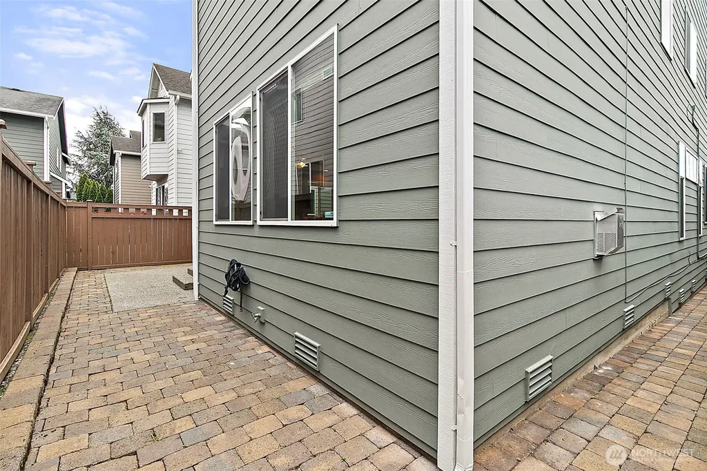 31004 133rd Avenue SE Auburn WA 98092