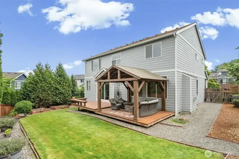 8206 70th Avenue Ct E Puyallup WA 98371