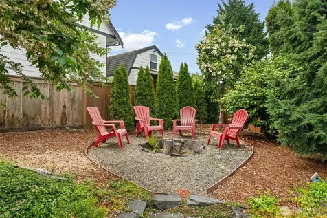 8206 70th Avenue Ct E Puyallup WA 98371