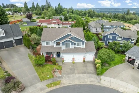8206 70th Avenue Ct E Puyallup WA 98371