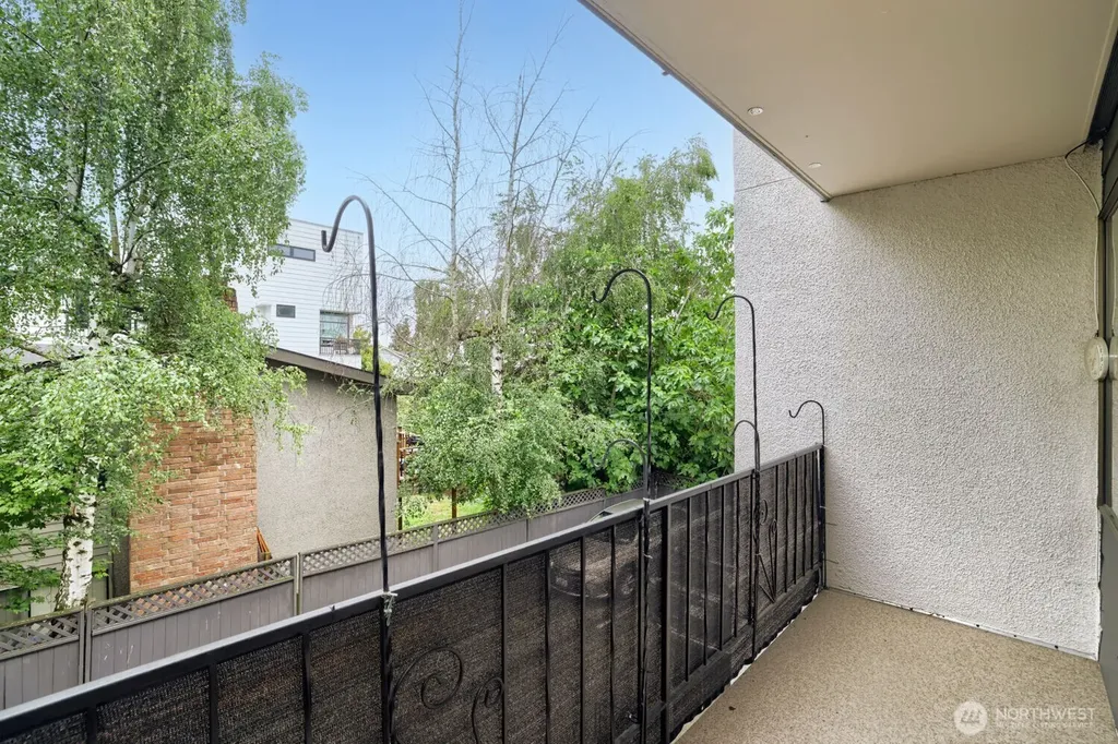 6110 24th Avenue NW Seattle WA 98107