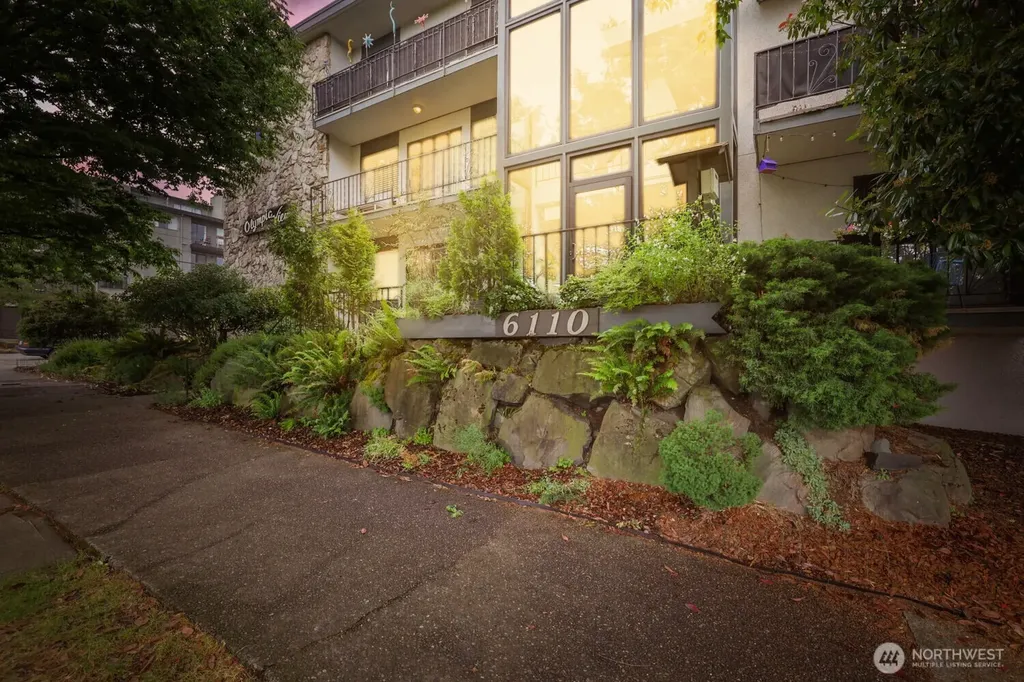 6110 24th Avenue NW Seattle WA 98107
