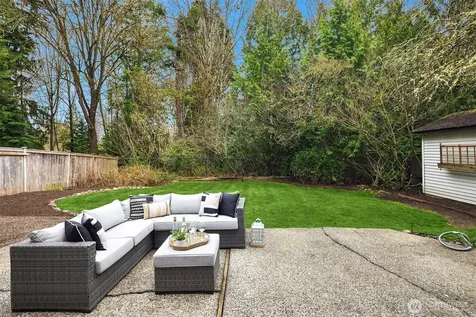 10622 184th Avenue NE Redmond WA 98052